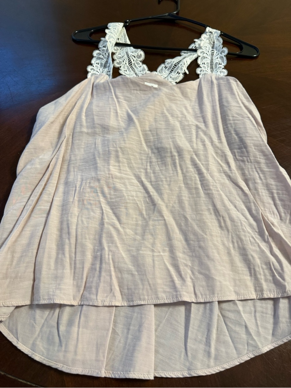 Lace-Back Sleeveless Camisole in Pale Pink